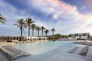 Playa d´en Bossa - BLESS Ibiza The Site
